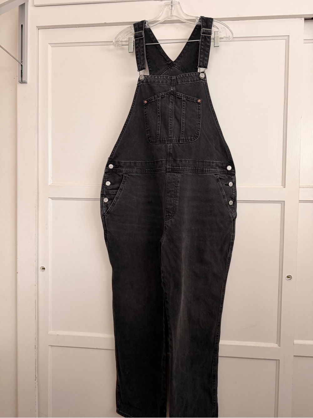Old Navy Black Women's Relaxed Straight Leg Denim Overalls